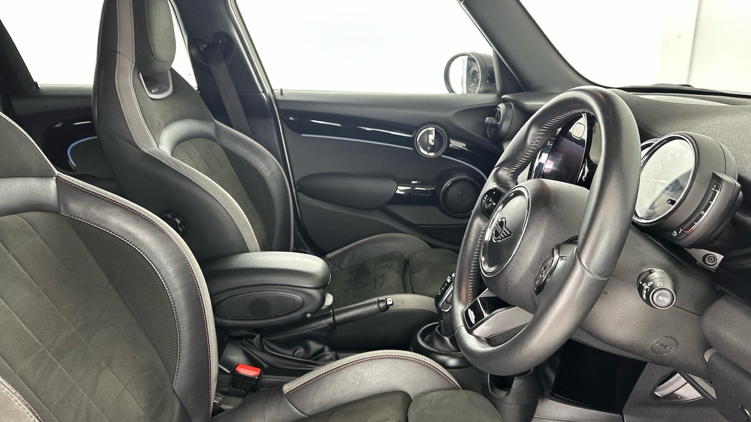 Used MINI Hatch 2022 for sale - 76760261: Photo 11