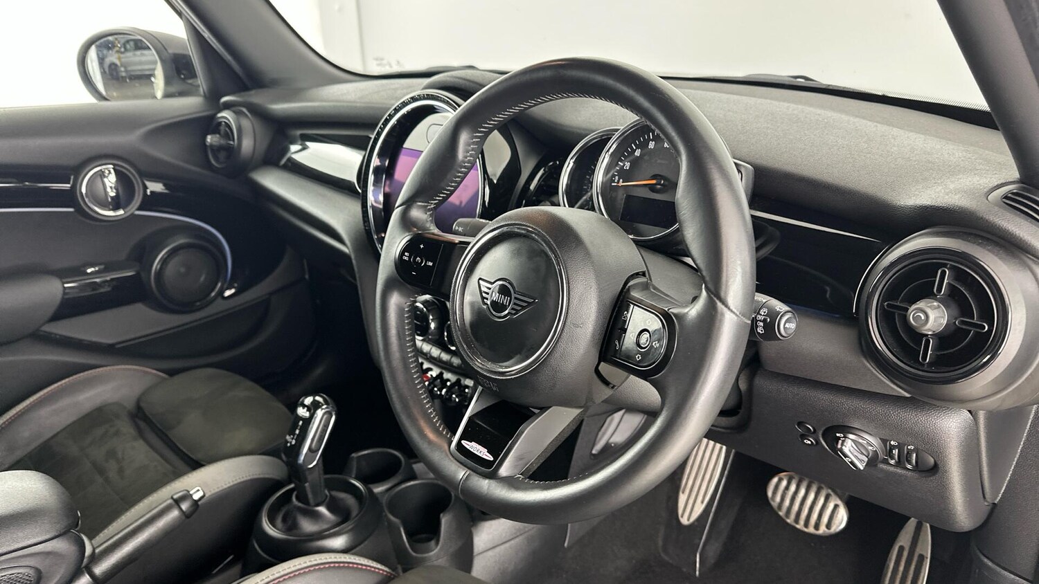 Used MINI Hatch 2022 for sale - 76760261: Photo 6