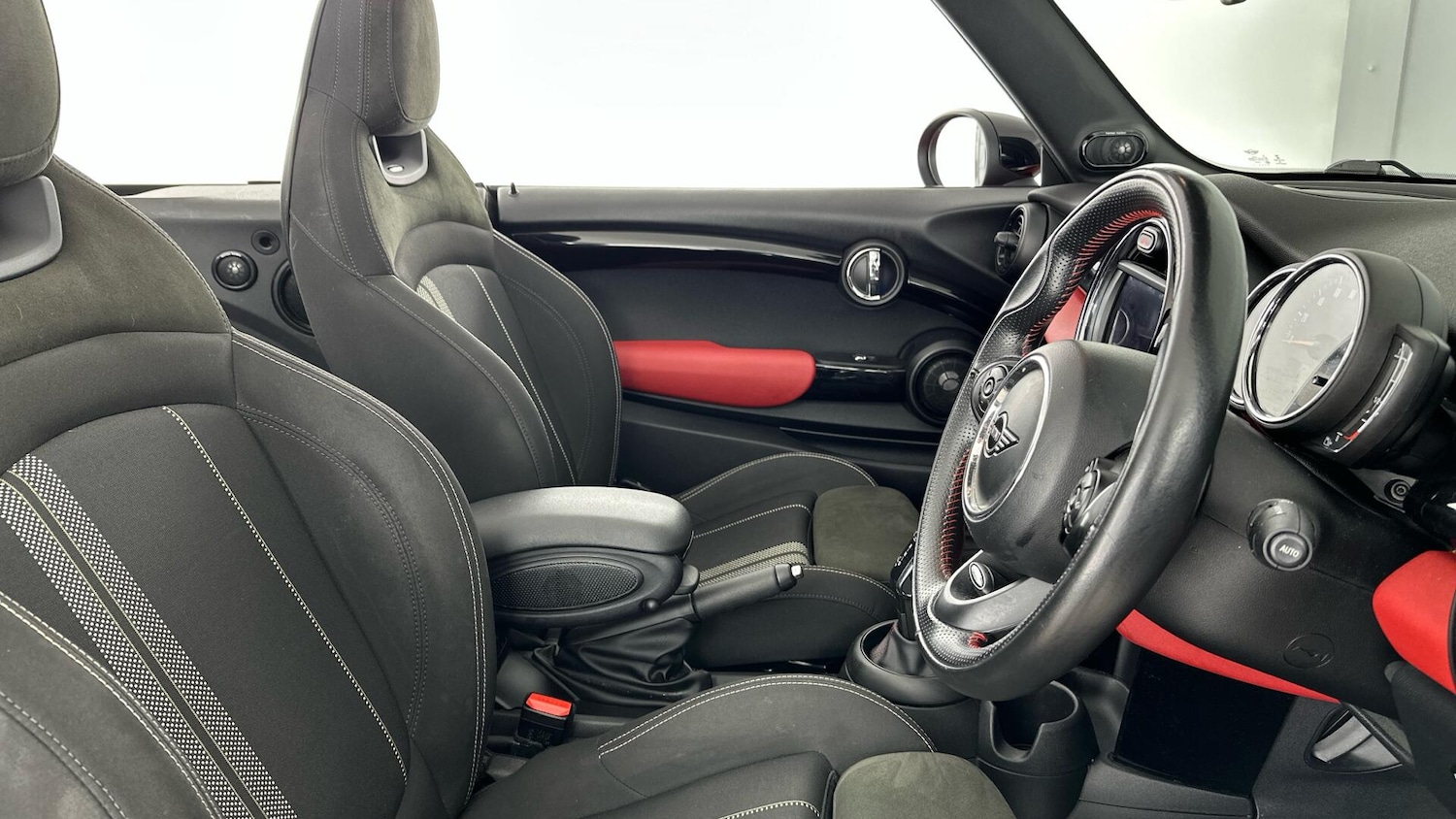 Used MINI Convertible 2020 for sale - 77839732: Photo 11