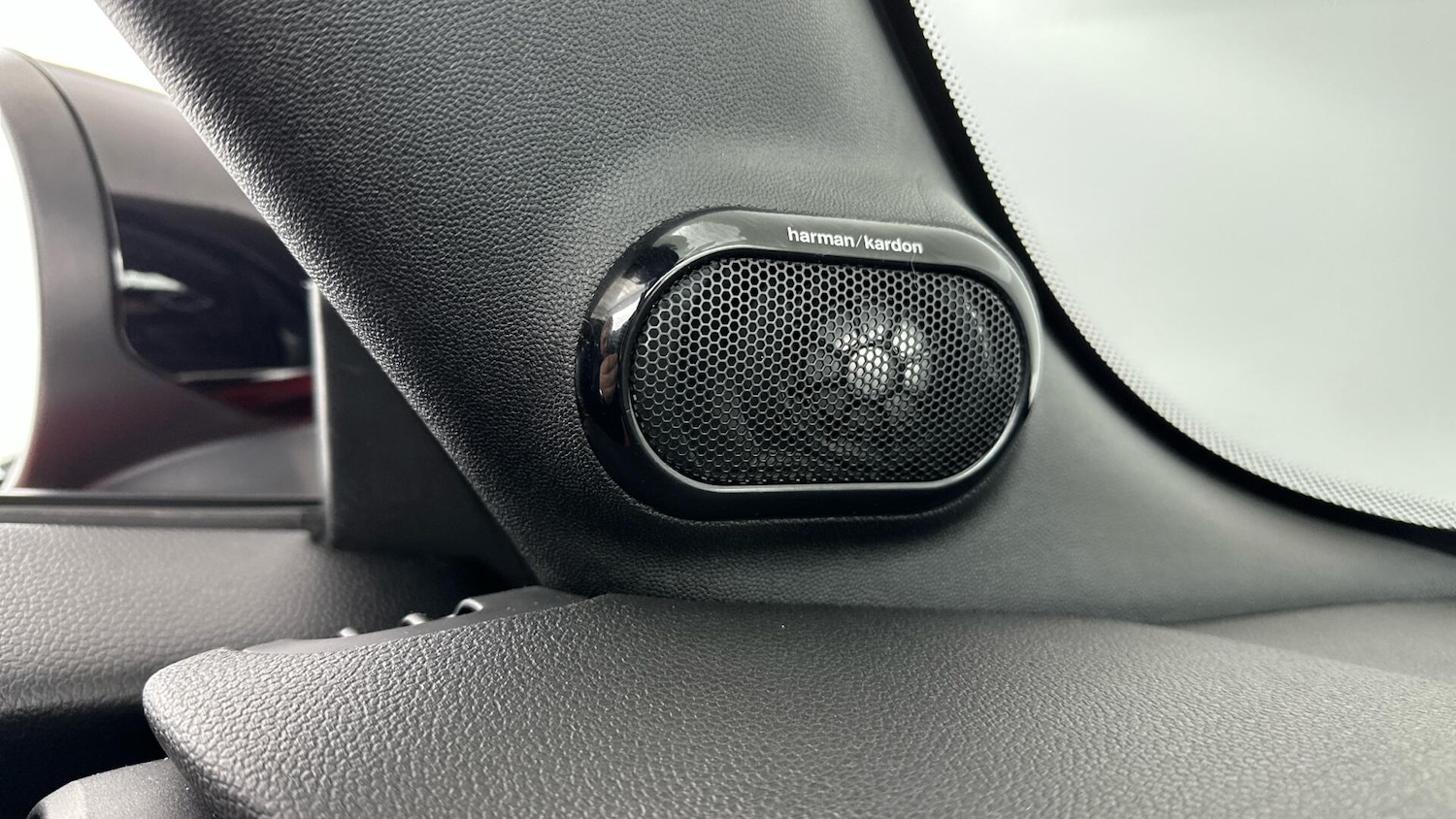 Used MINI Convertible 2020 for sale - 77839732: Photo 31