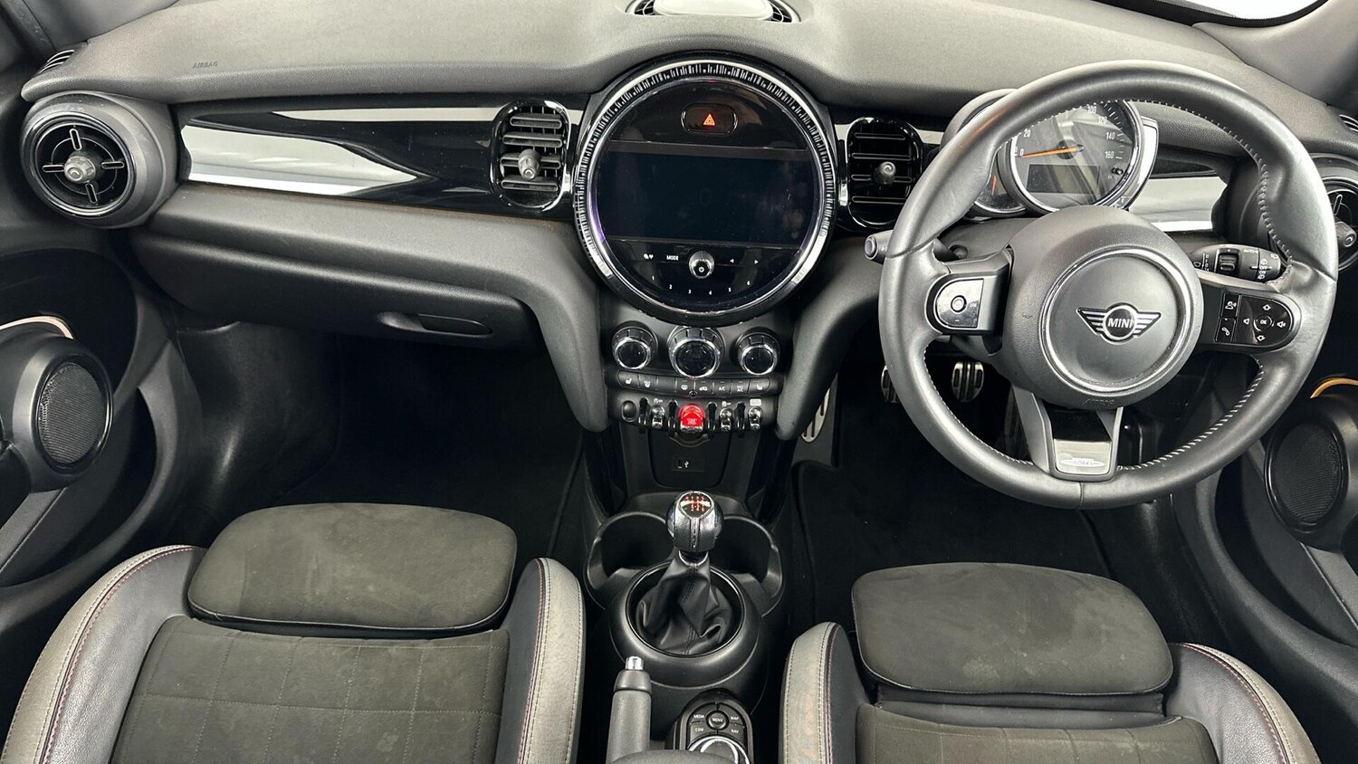 Used MINI Hatch 2022 for sale - 76760378: Photo 4