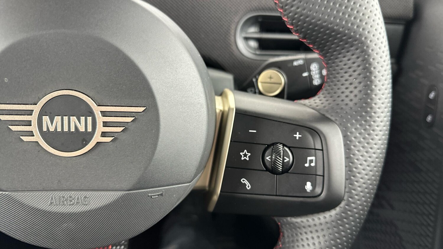 Used MINI Hatch 2025 for sale - 76832628: Photo 18