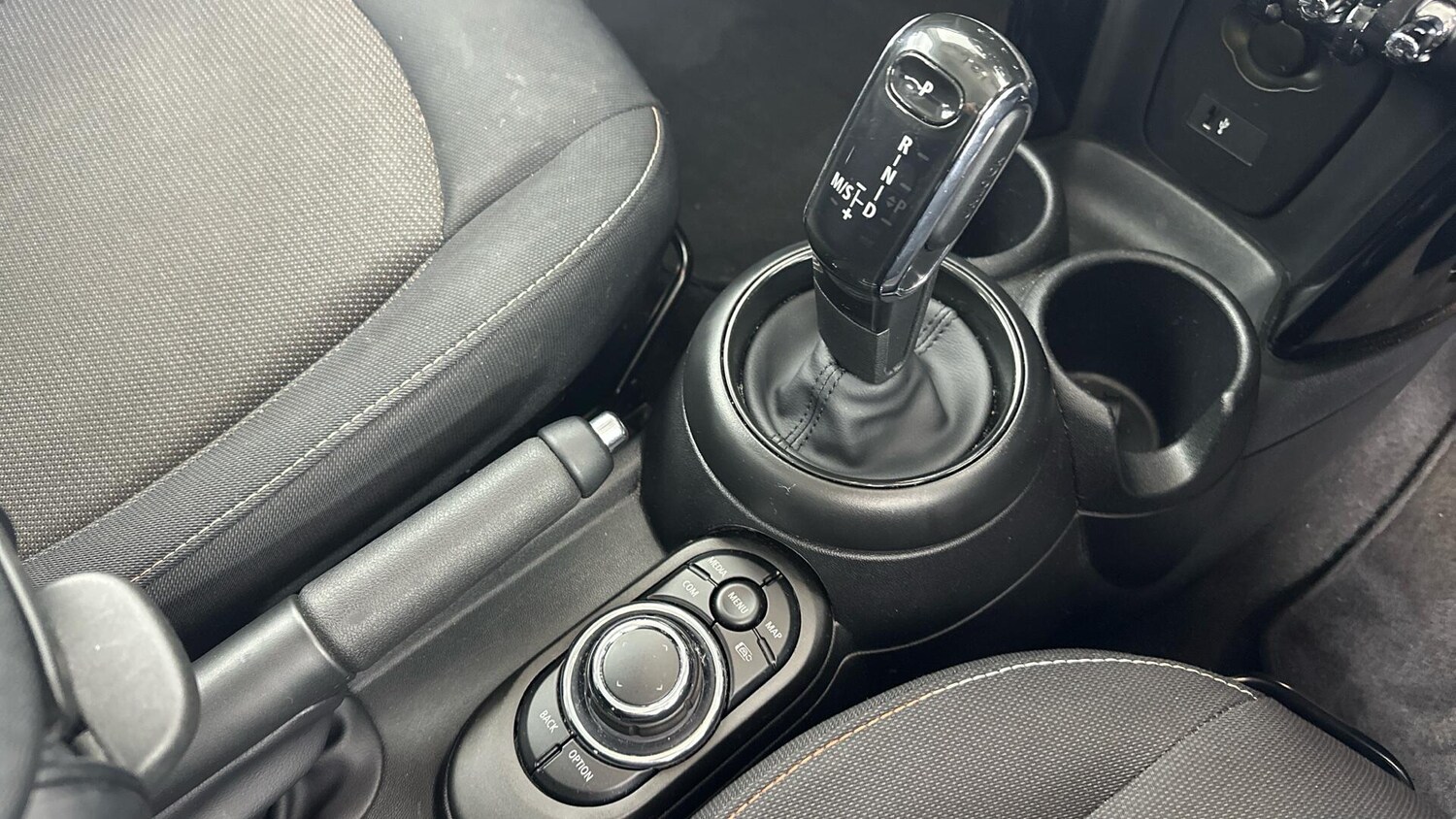 Used MINI Hatch 2023 for sale - 77015932: Photo 10