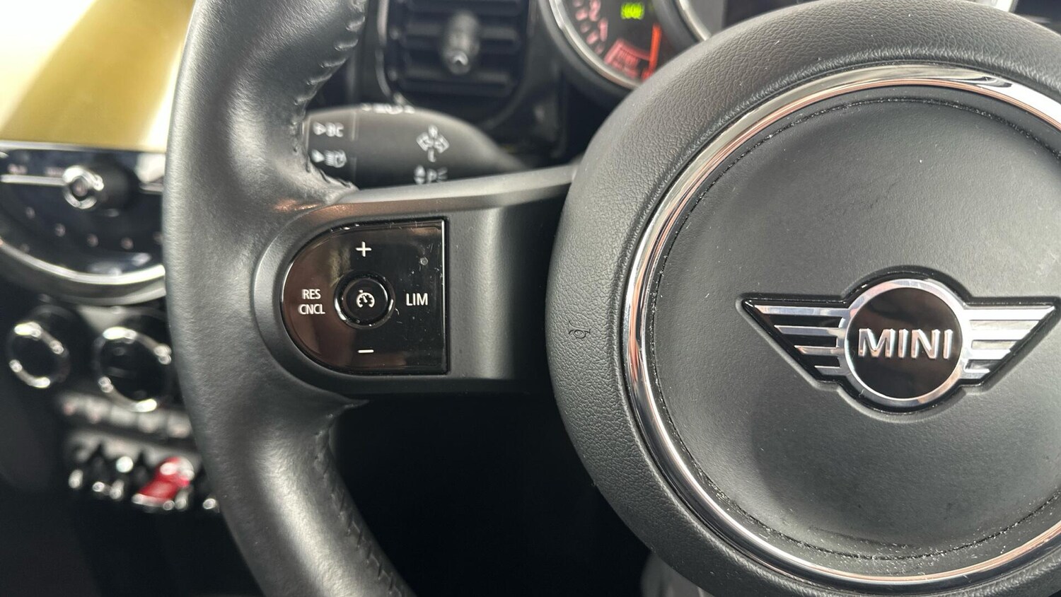 Used MINI Hatch 2023 for sale - 77015932: Photo 17