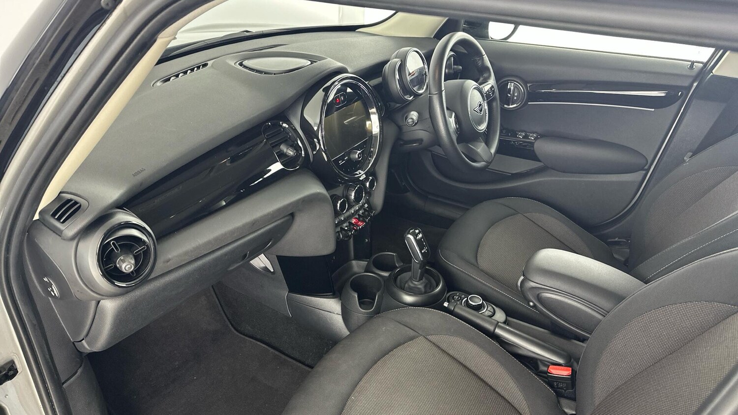 Used MINI Hatch 2023 for sale - 77015932: Photo 7