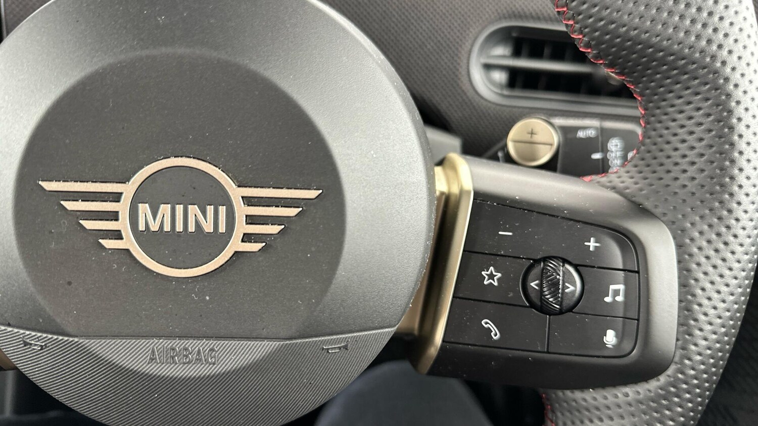 Used MINI Cooper 2024 for sale - 77838956: Photo 18