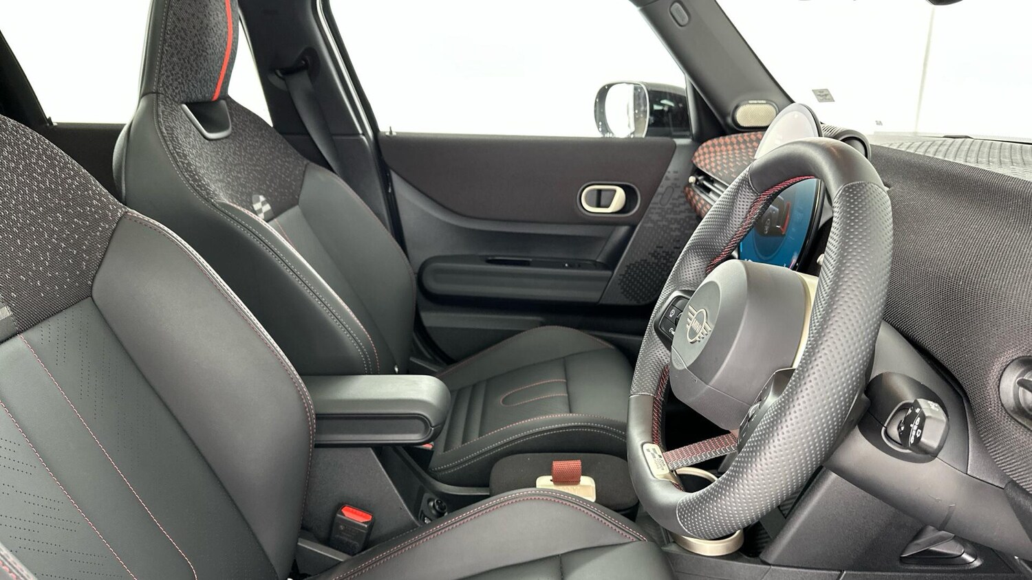 Used MINI Cooper 2025 for sale - 76760427: Photo 11