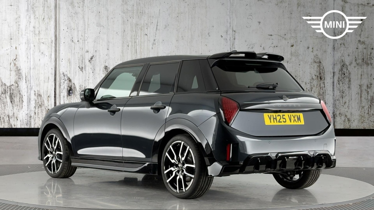 Used MINI Cooper 2025 for sale - 76760427: Photo 2