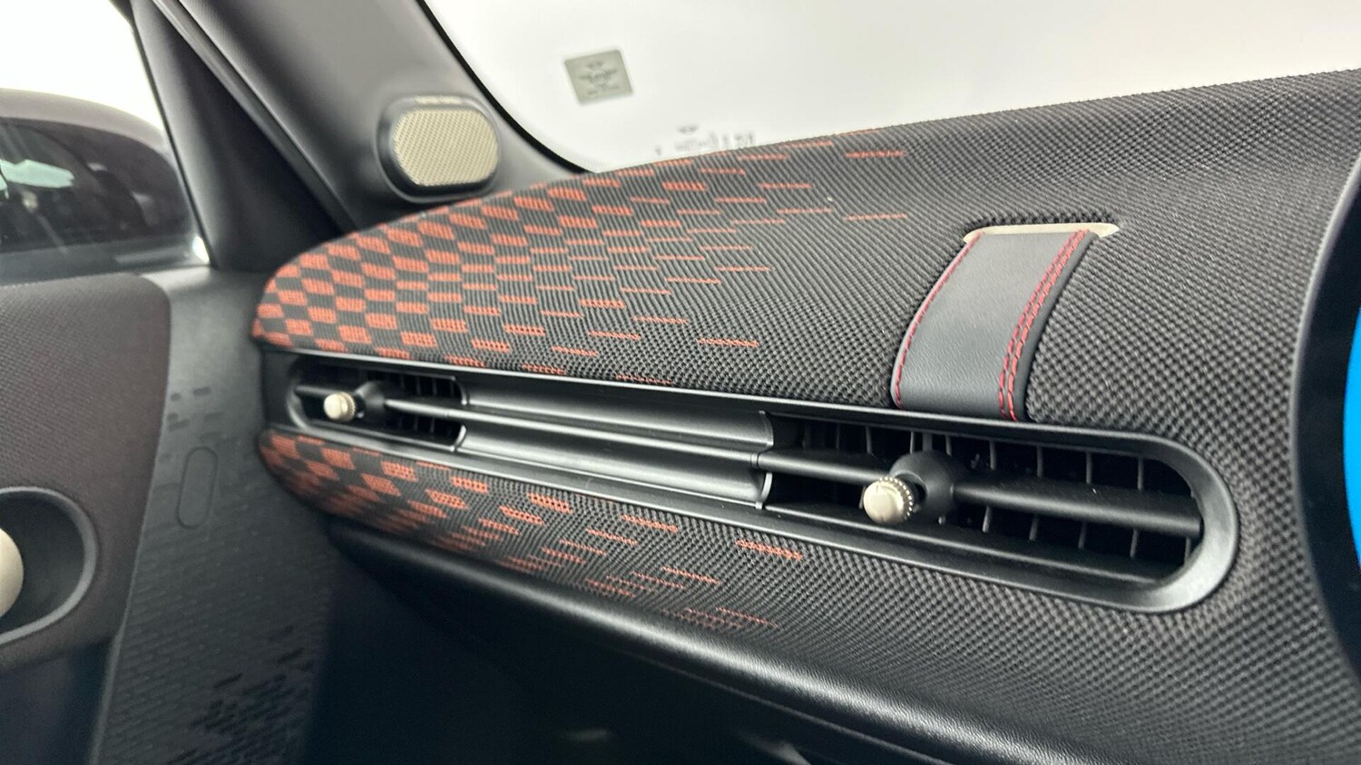 Used MINI Cooper 2025 for sale - 76760427: Photo 37