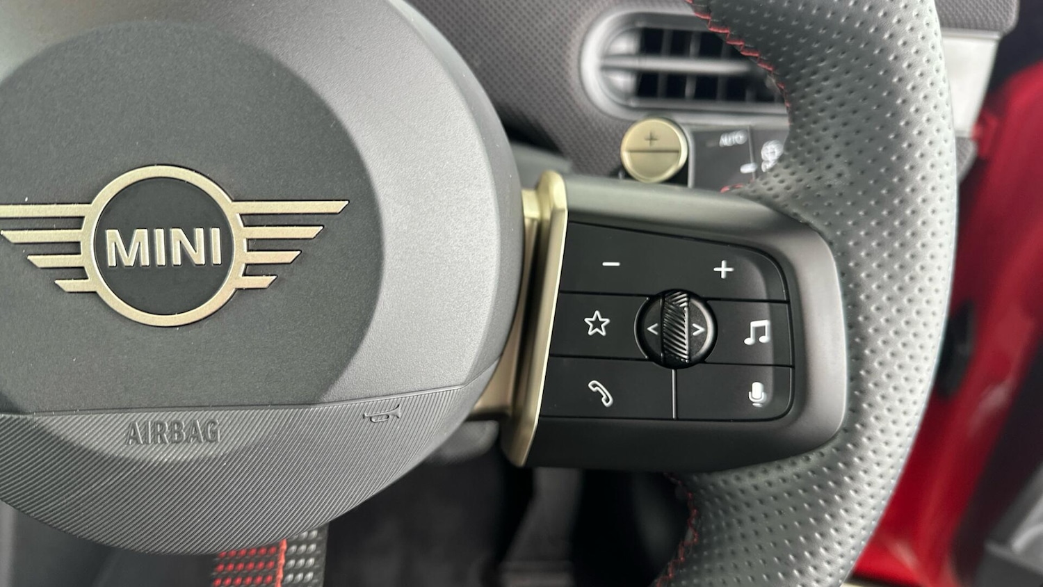 Used MINI Hatch 2024 for sale - 76760326: Photo 18