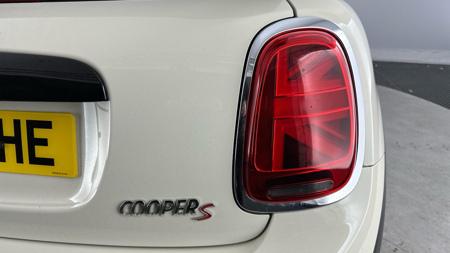 Used MINI Convertible 2019 for sale - 76760488: Photo 21