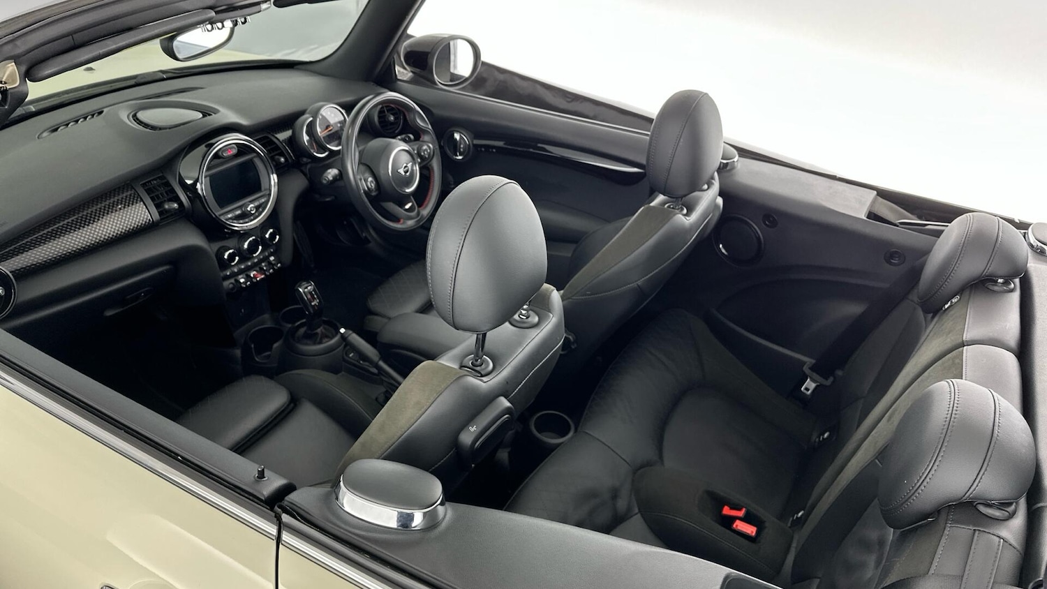 Used MINI Convertible 2019 for sale - 76760488: Photo 24