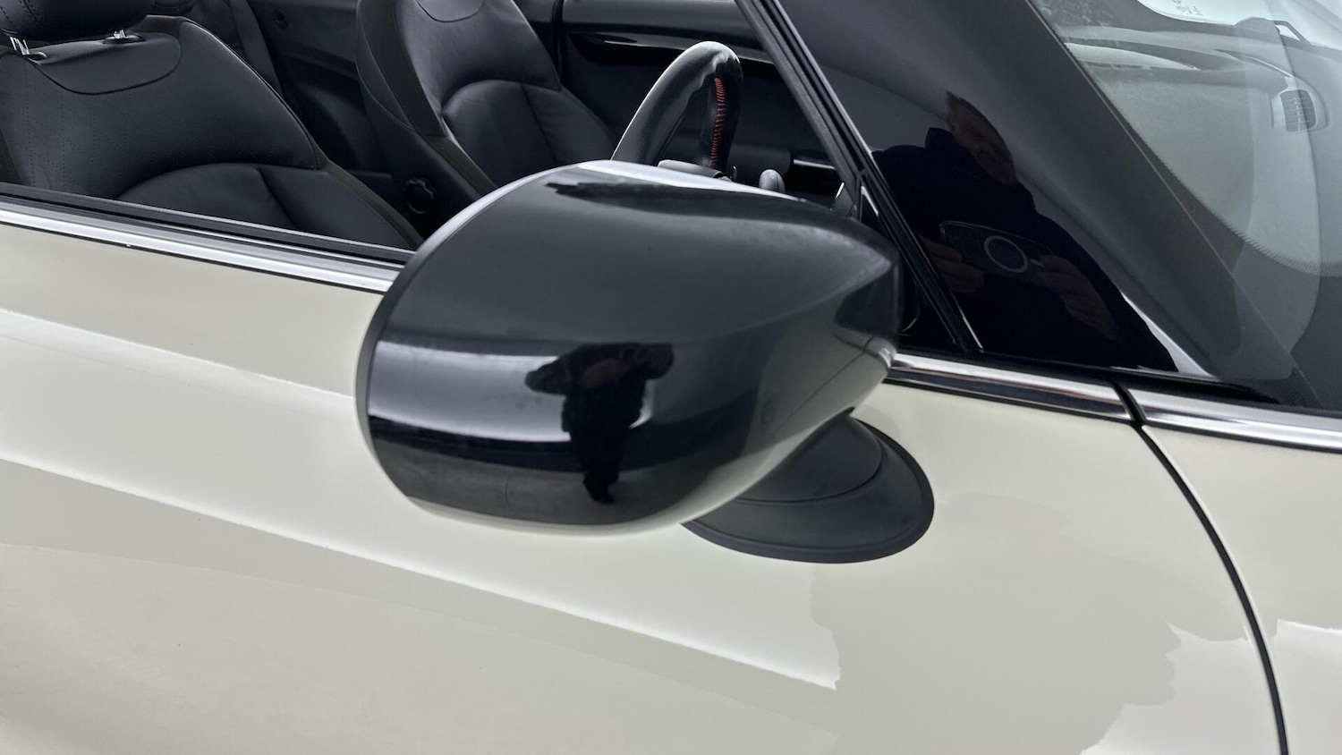 Used MINI Convertible 2019 for sale - 76760488: Photo 28