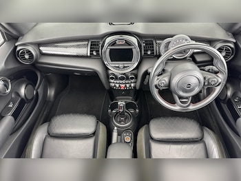 Used MINI Convertible 2019 for sale - 76760488: Photo
