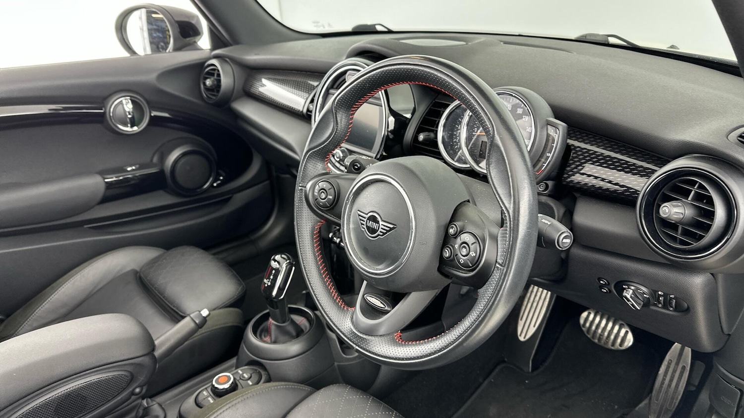 Used MINI Convertible 2019 for sale - 76760488: Photo 6