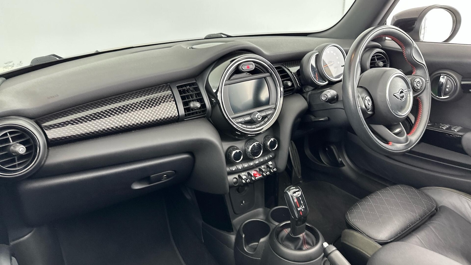 Used MINI Convertible 2019 for sale - 76760488: Photo 7