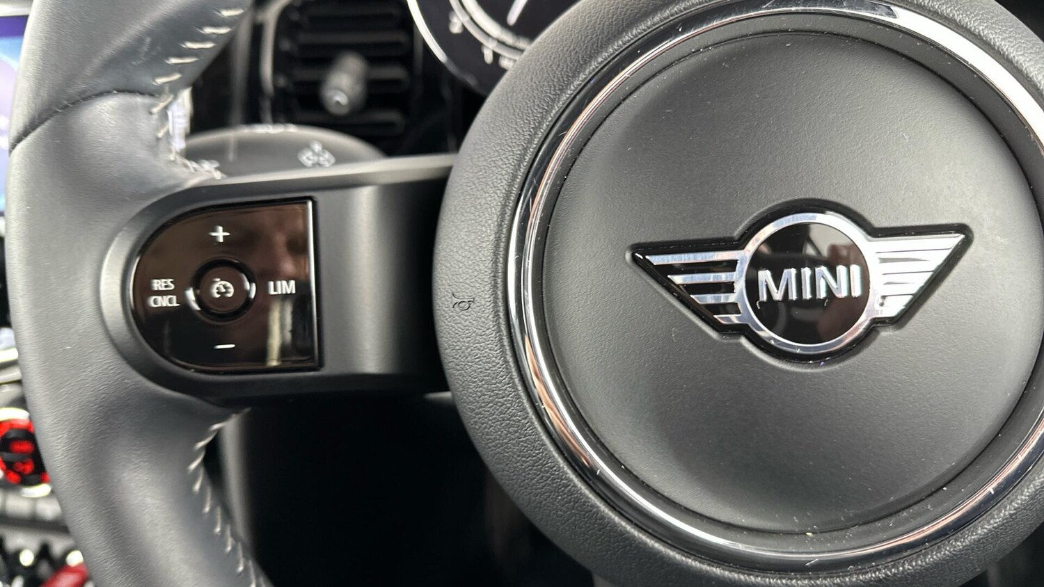 Used MINI Convertible 2022 for sale - 76760453: Photo 17