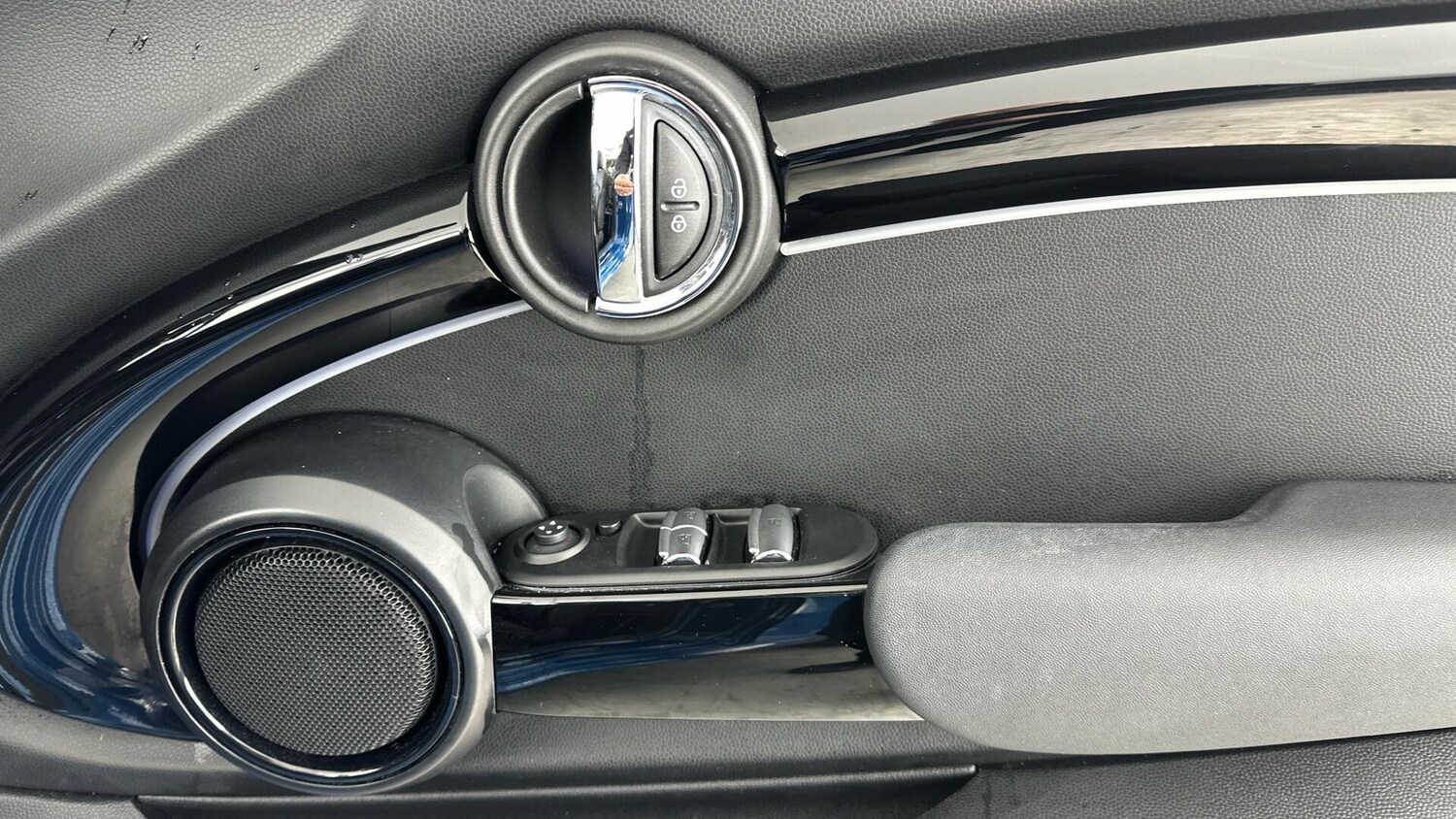 Used MINI Convertible 2022 for sale - 76760453: Photo 20