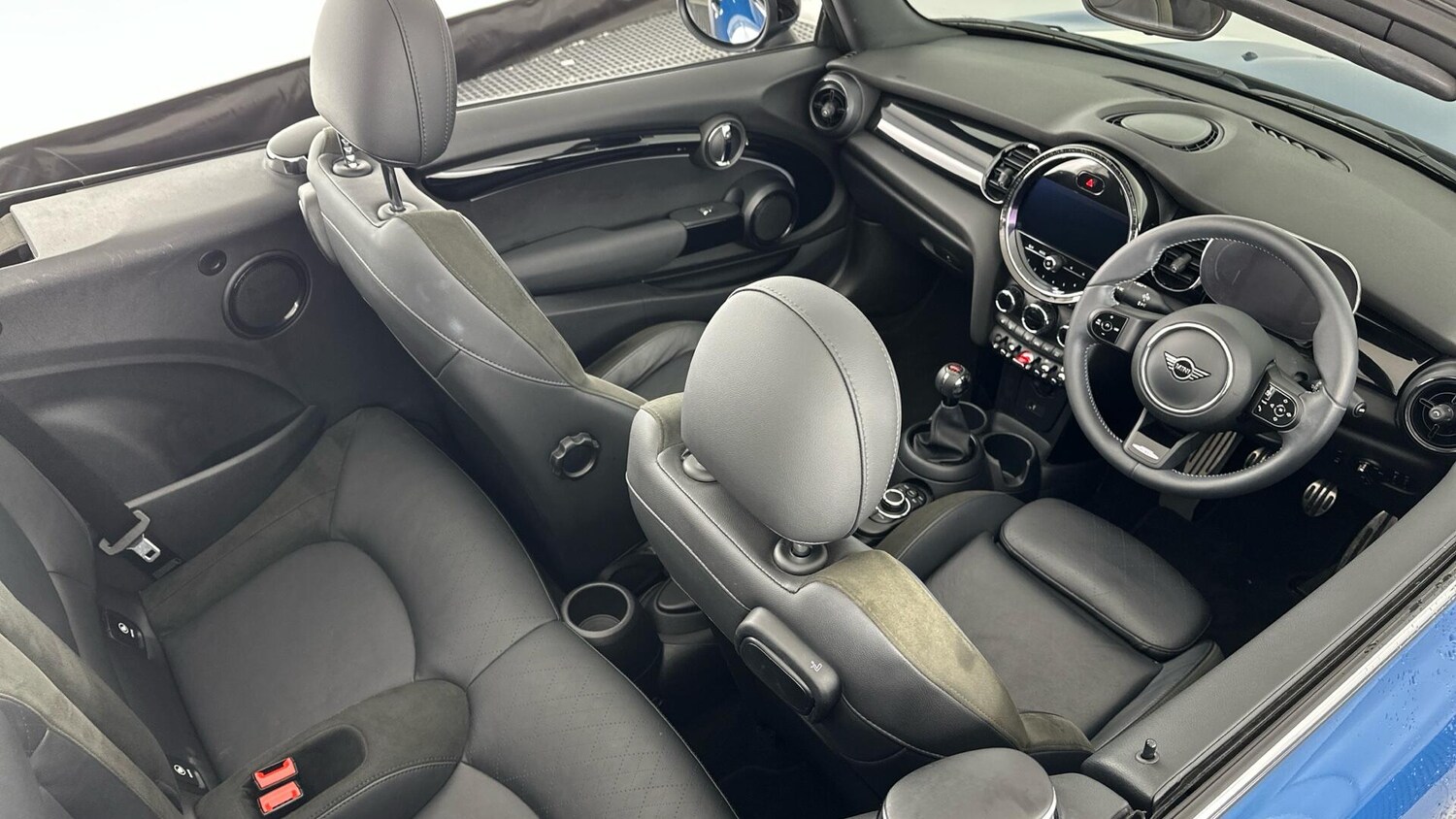 Used MINI Convertible 2022 for sale - 76760453: Photo 28