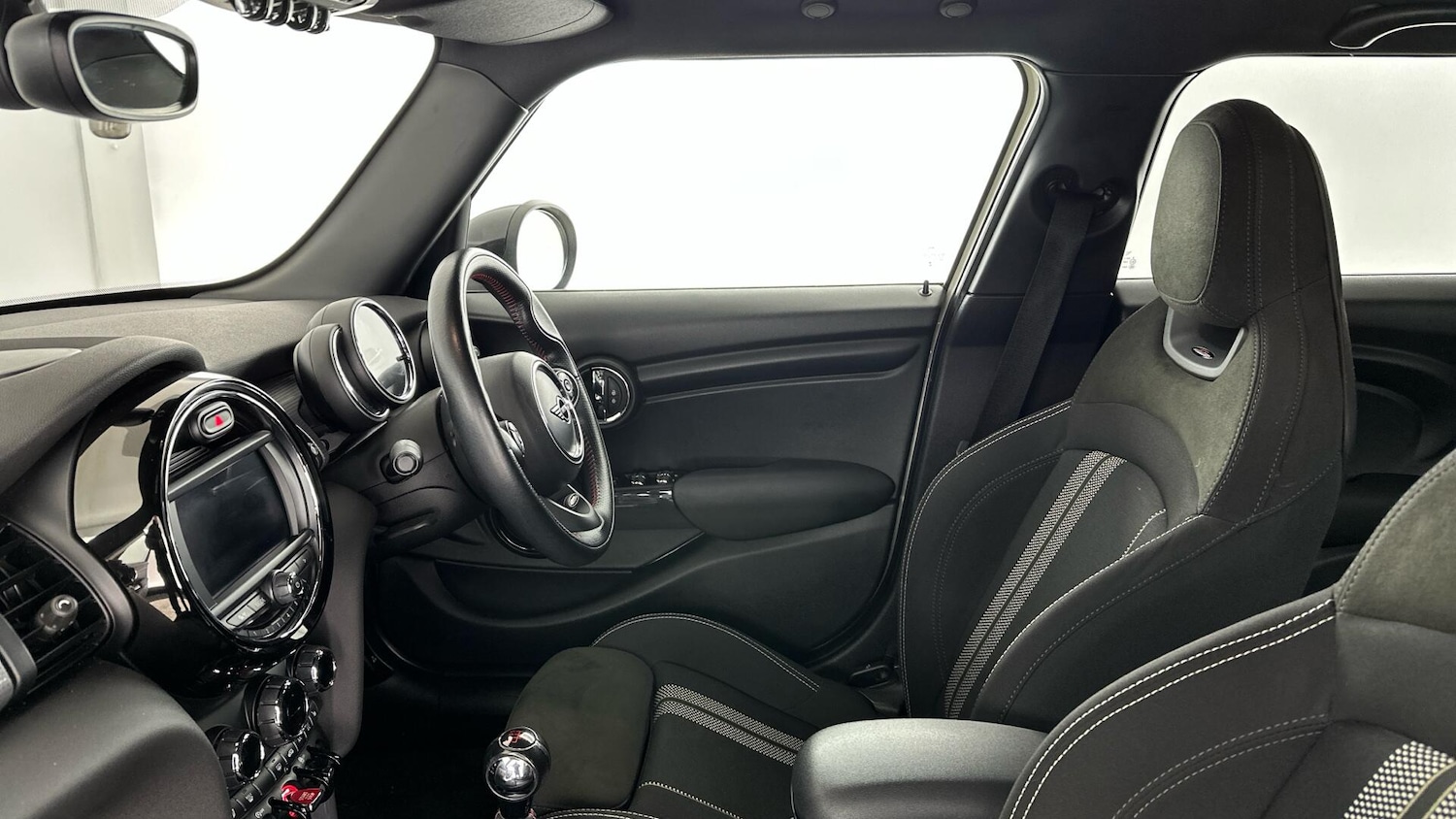 Used MINI Hatch 2019 for sale - 77291401: Photo 25