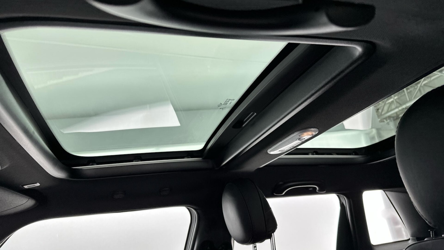 Used MINI Hatch 2018 for sale - 76760382: Photo 31