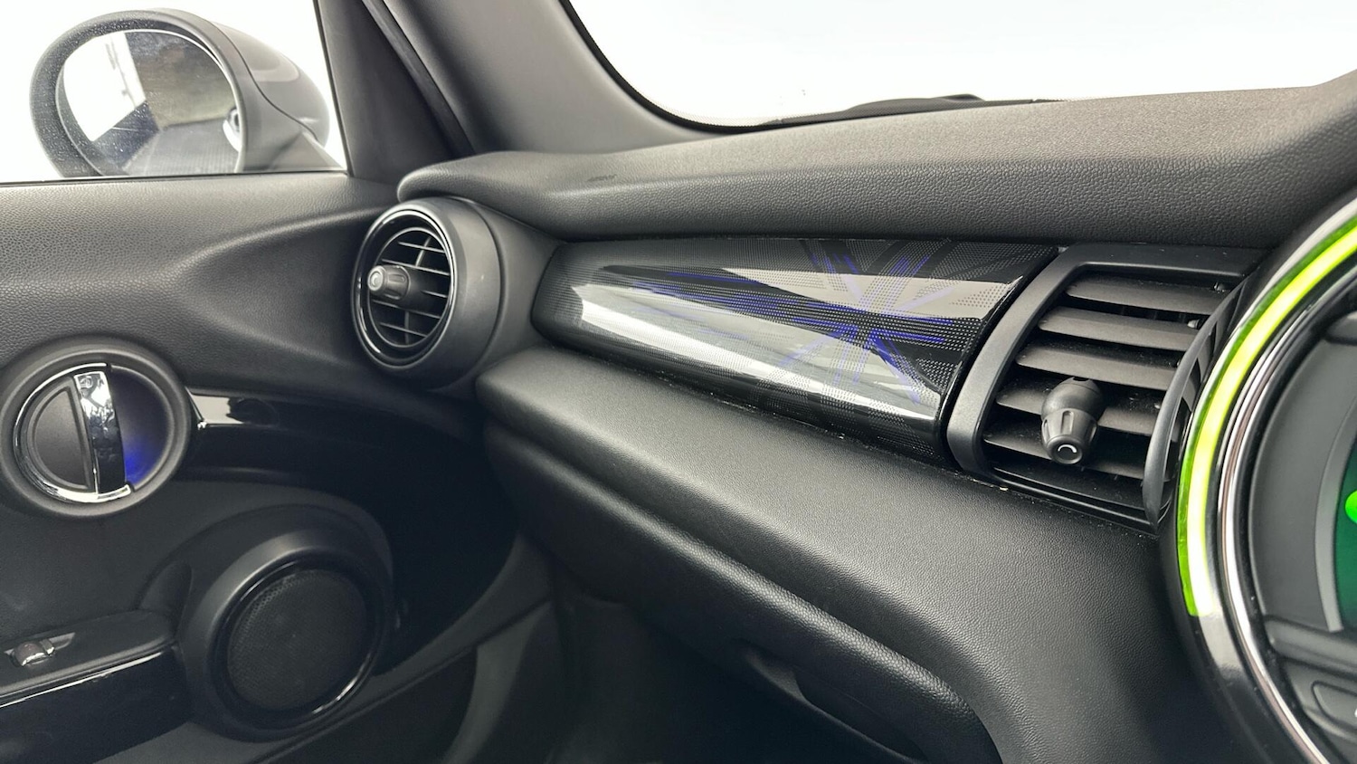 Used MINI Hatch 2018 for sale - 76760382: Photo 35