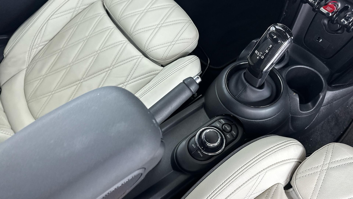 Used MINI Hatch 2022 for sale - 76760319: Photo 10