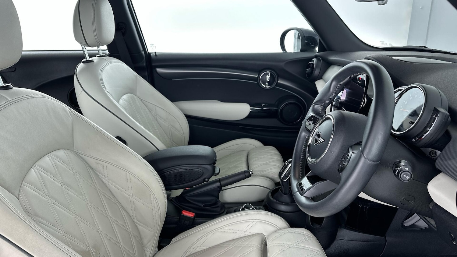 Used MINI Hatch 2022 for sale - 76760319: Photo 11