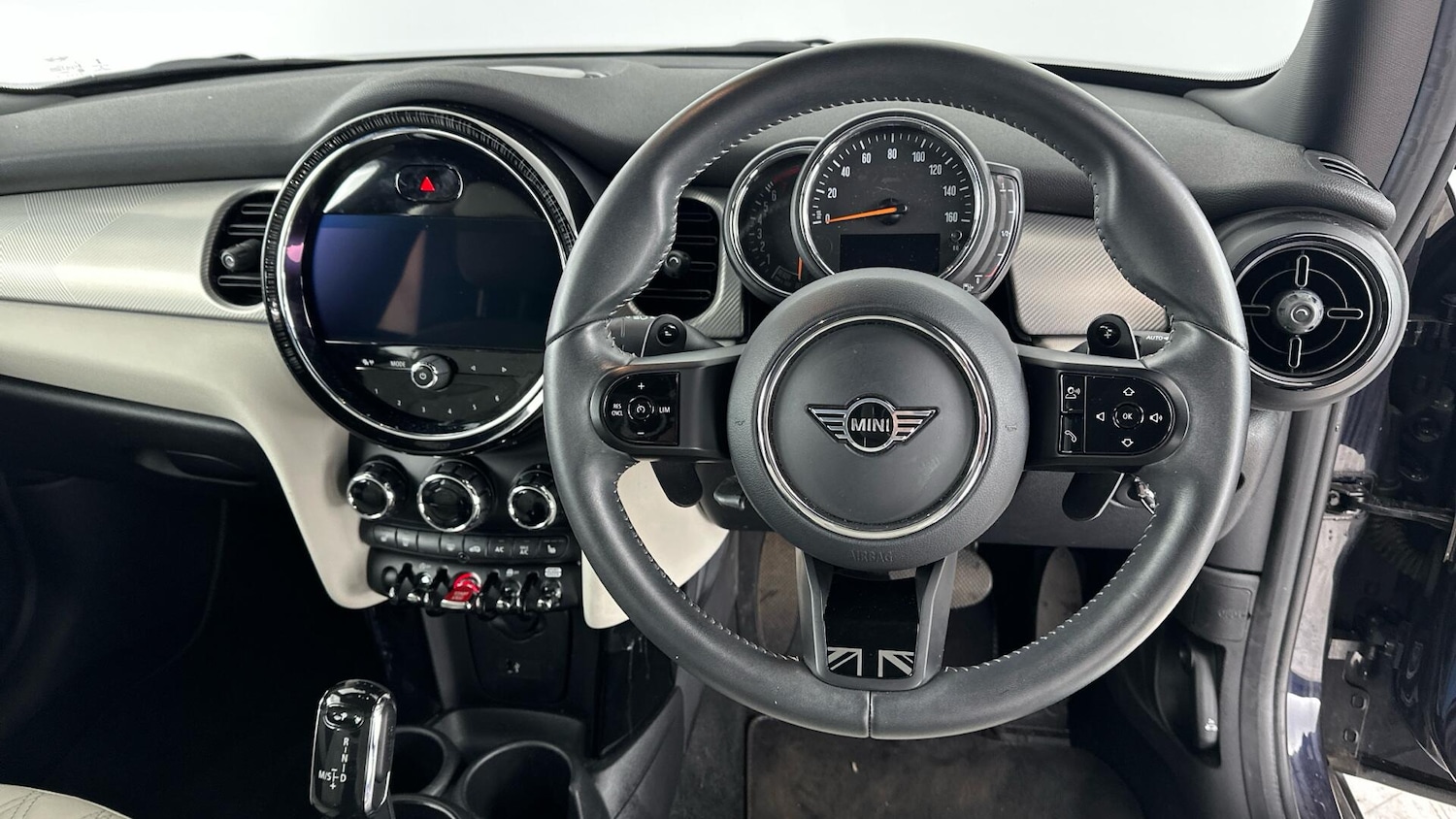 Used MINI Hatch 2022 for sale - 76760319: Photo 5