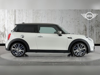 Used MINI Hatch 2023 for sale - 76760251: Photo