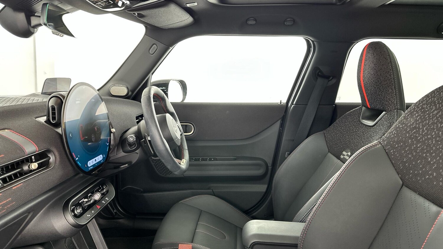 Used MINI Hatch 2025 for sale - 77016537: Photo 32