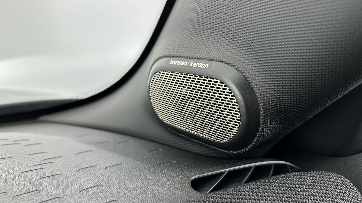 Used MINI Hatch 2025 for sale - 77016537: Photo 37