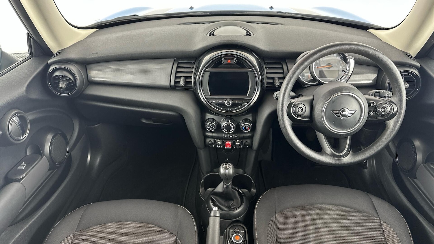 Used MINI Hatch 2018 for sale - 77710333: Photo 4