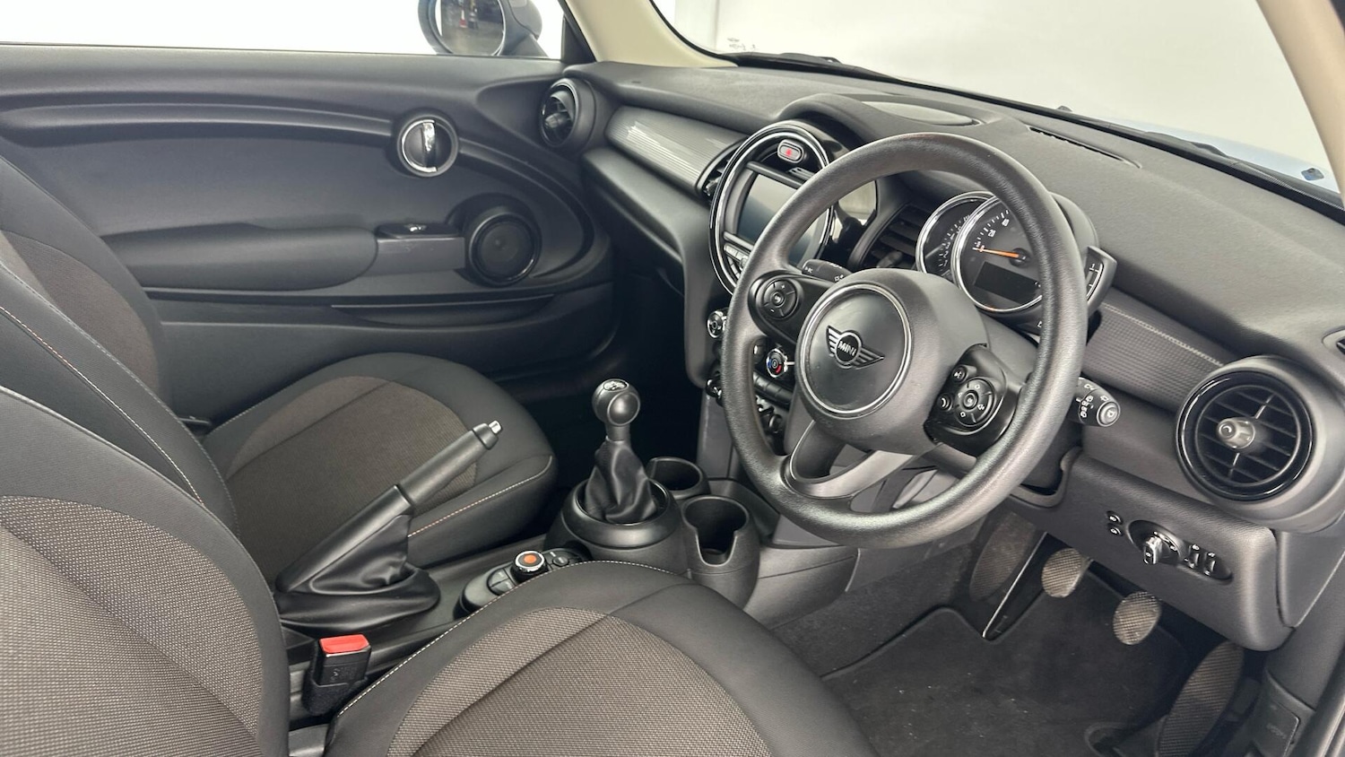 Used MINI Hatch 2018 for sale - 77710333: Photo 6