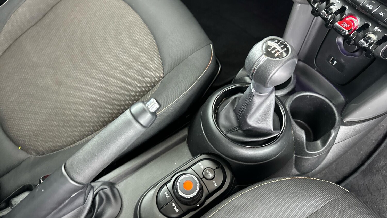 Used MINI Hatch 2019 for sale - 76760445: Photo 10