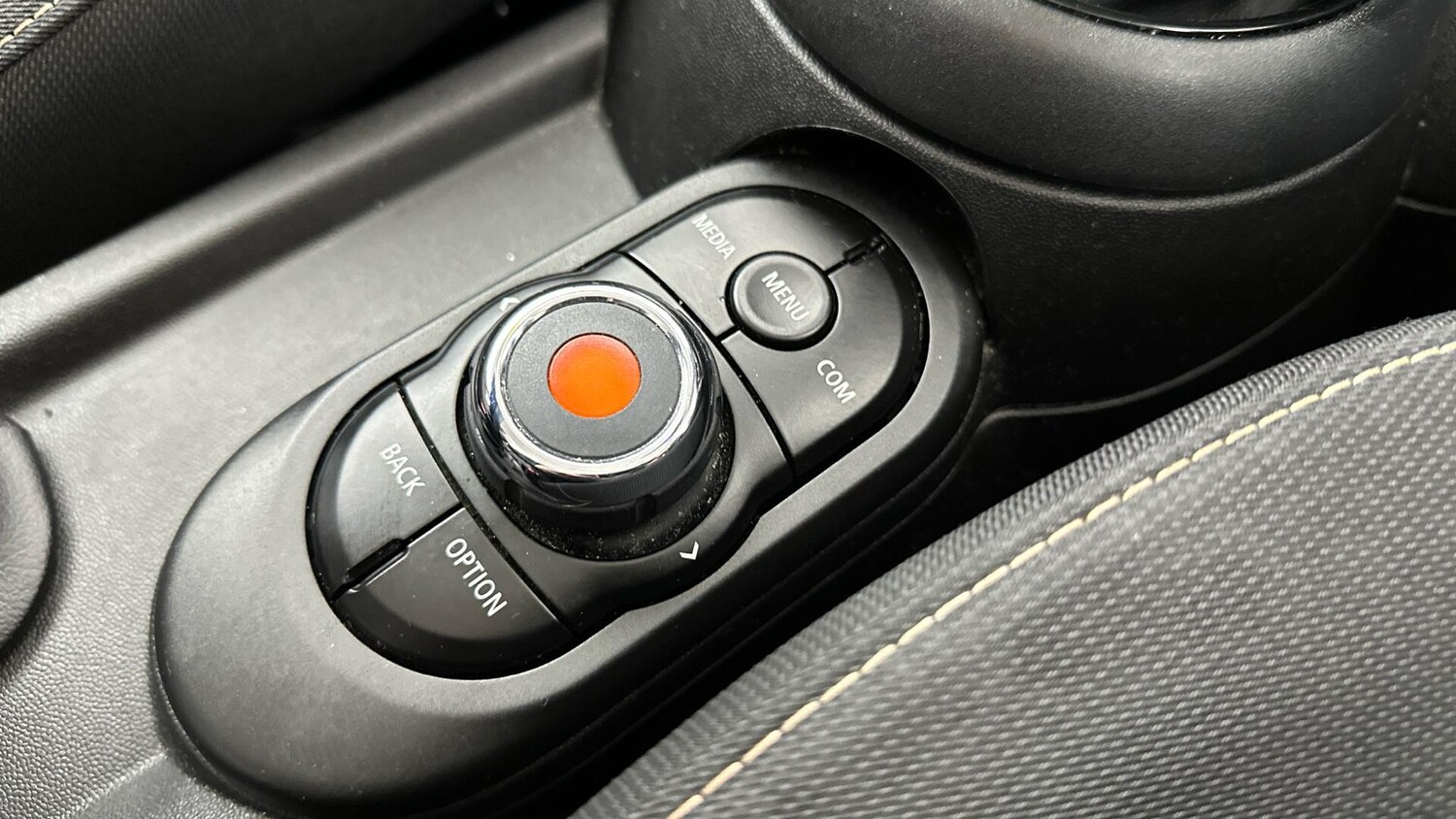 Used MINI Hatch 2019 for sale - 76760445: Photo 19