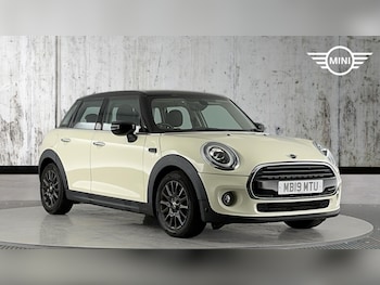 Used MINI Hatch 2019 for sale - 76760445: Photo