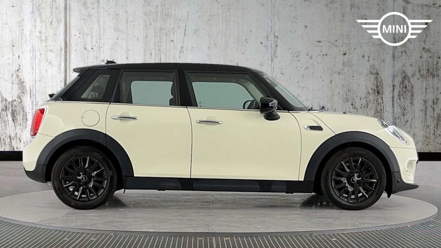 Used MINI Hatch 2019 for sale - 76760445: Photo 3