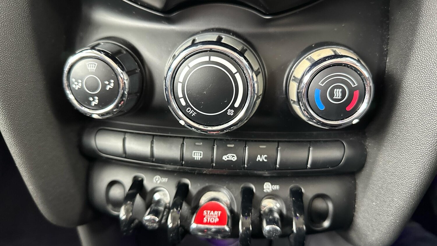 Used MINI Hatch 2019 for sale - 76760445: Photo 31