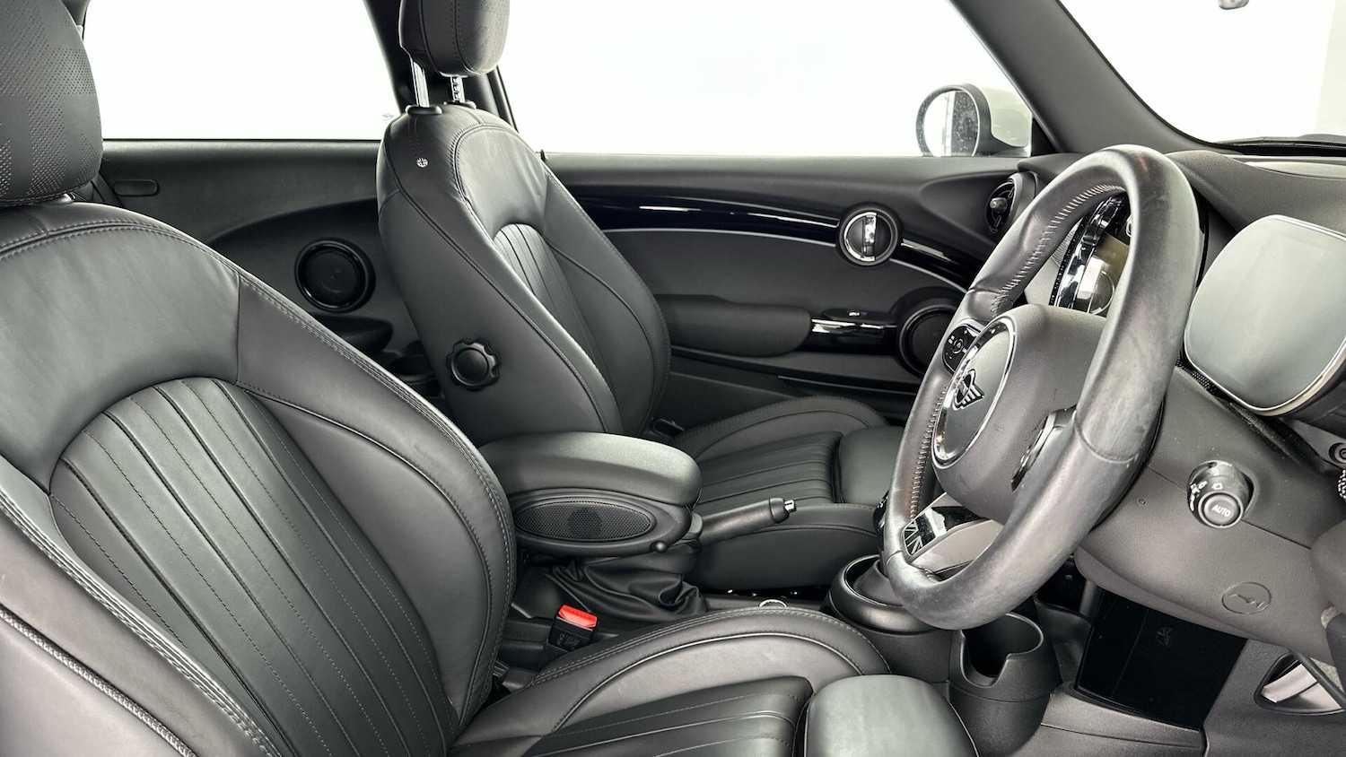 Used MINI Hatch 2022 for sale - 76760346: Photo 11