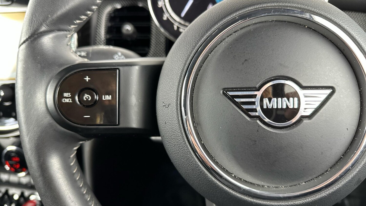 Used MINI Hatch 2022 for sale - 76760346: Photo 17