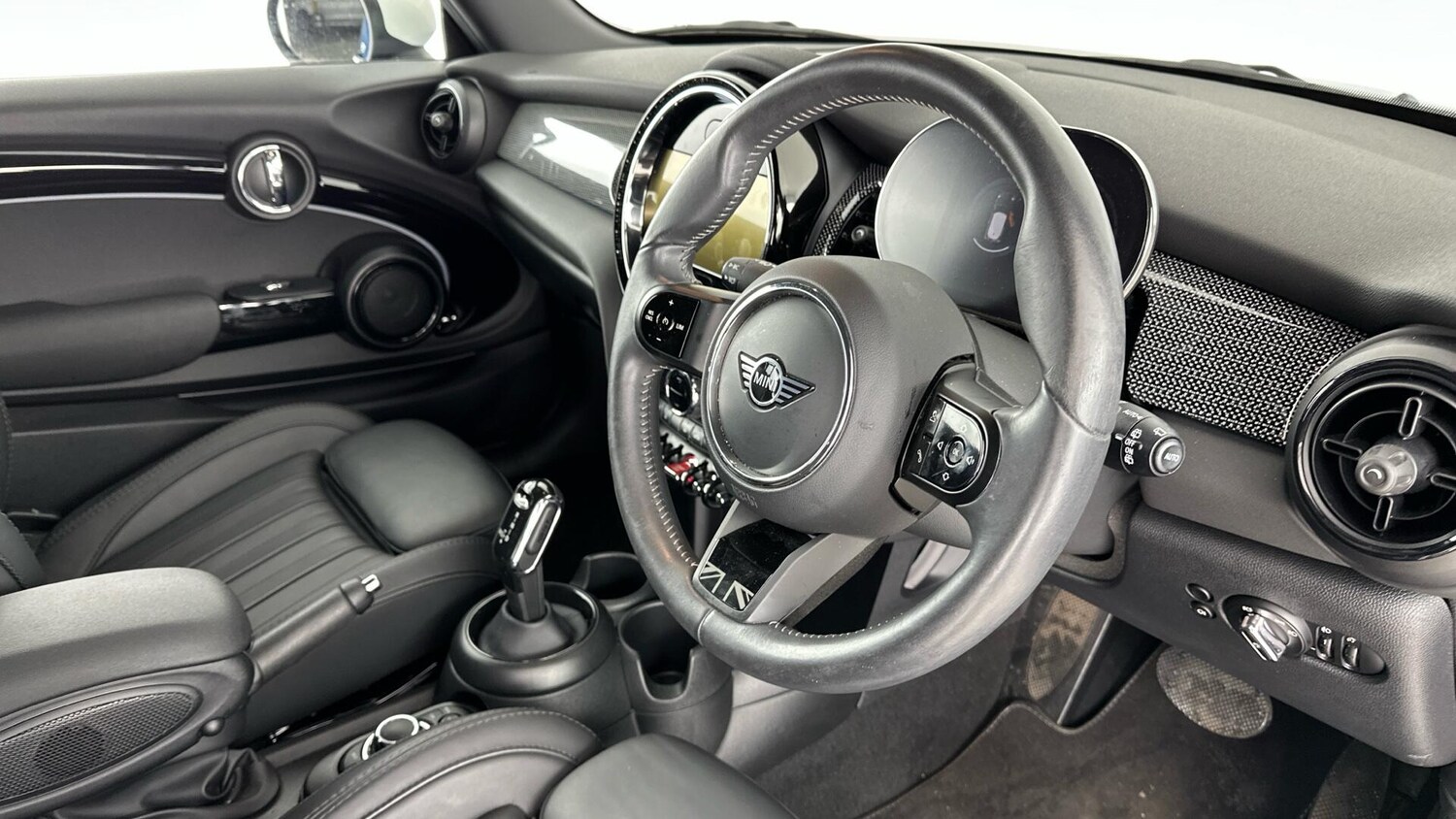 Used MINI Hatch 2022 for sale - 76760346: Photo 6