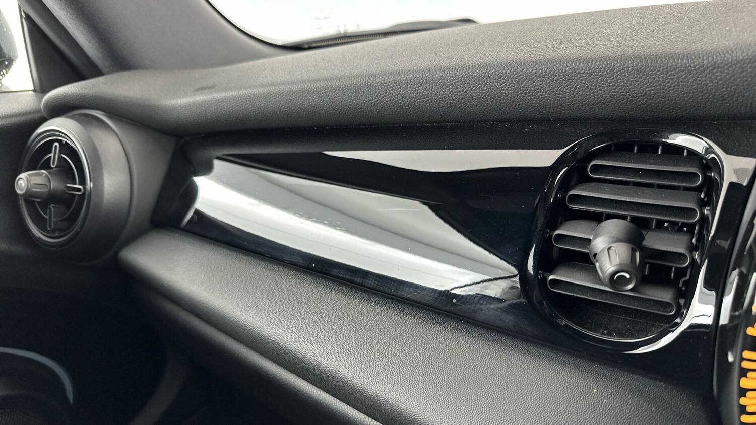 Used MINI Convertible 2023 for sale - 77175322: Photo 36