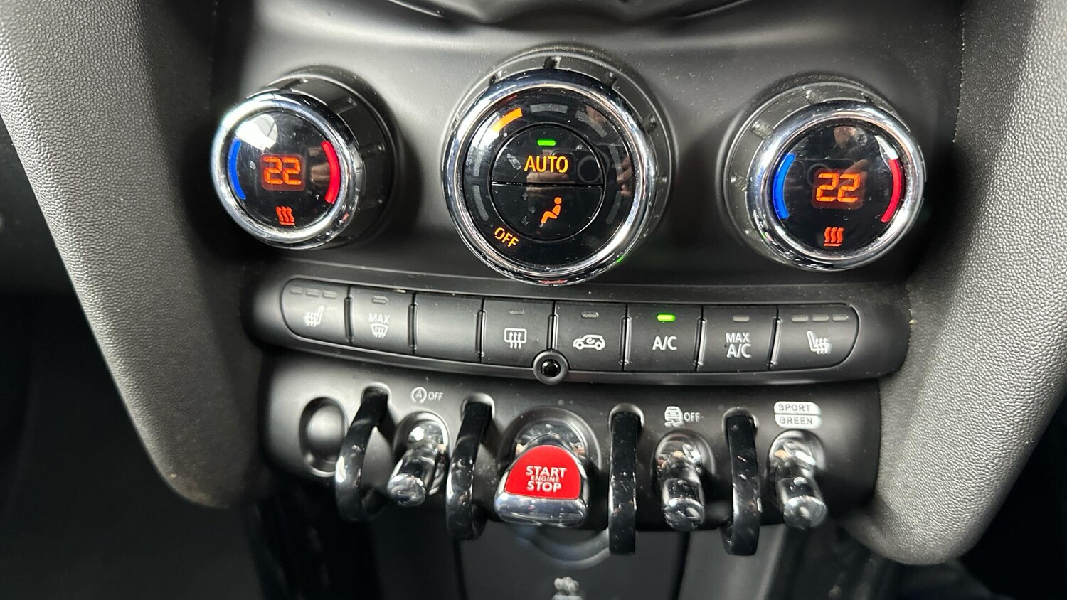 Used MINI Convertible 2023 for sale - 77175322: Photo 37