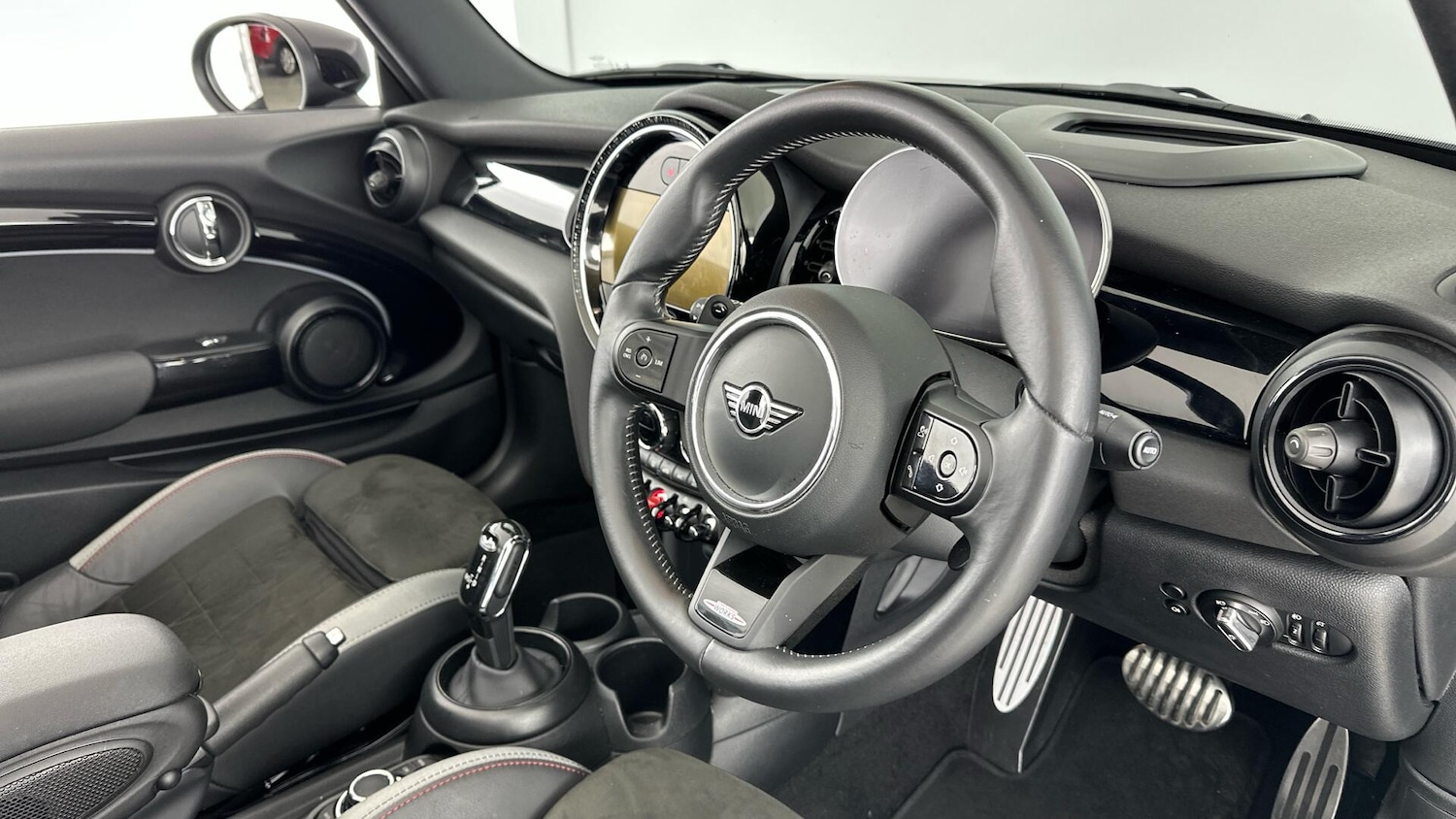 Used MINI Convertible 2023 for sale - 77175322: Photo 6