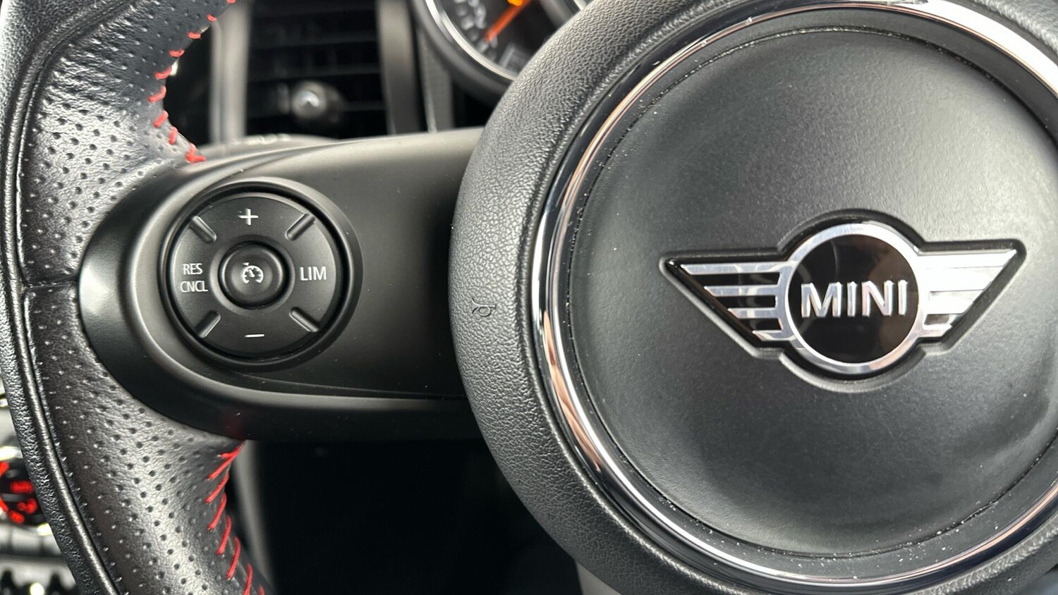 Used MINI Hatch 2019 for sale - 78019723: Photo 17