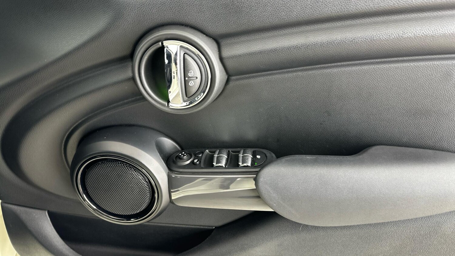 Used MINI Hatch 2019 for sale - 78019723: Photo 20