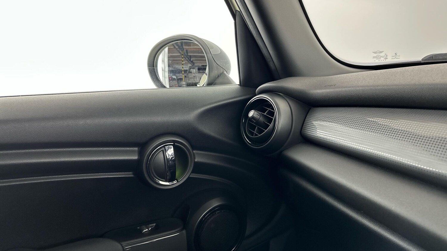 Used MINI Hatch 2019 for sale - 78019723: Photo 32