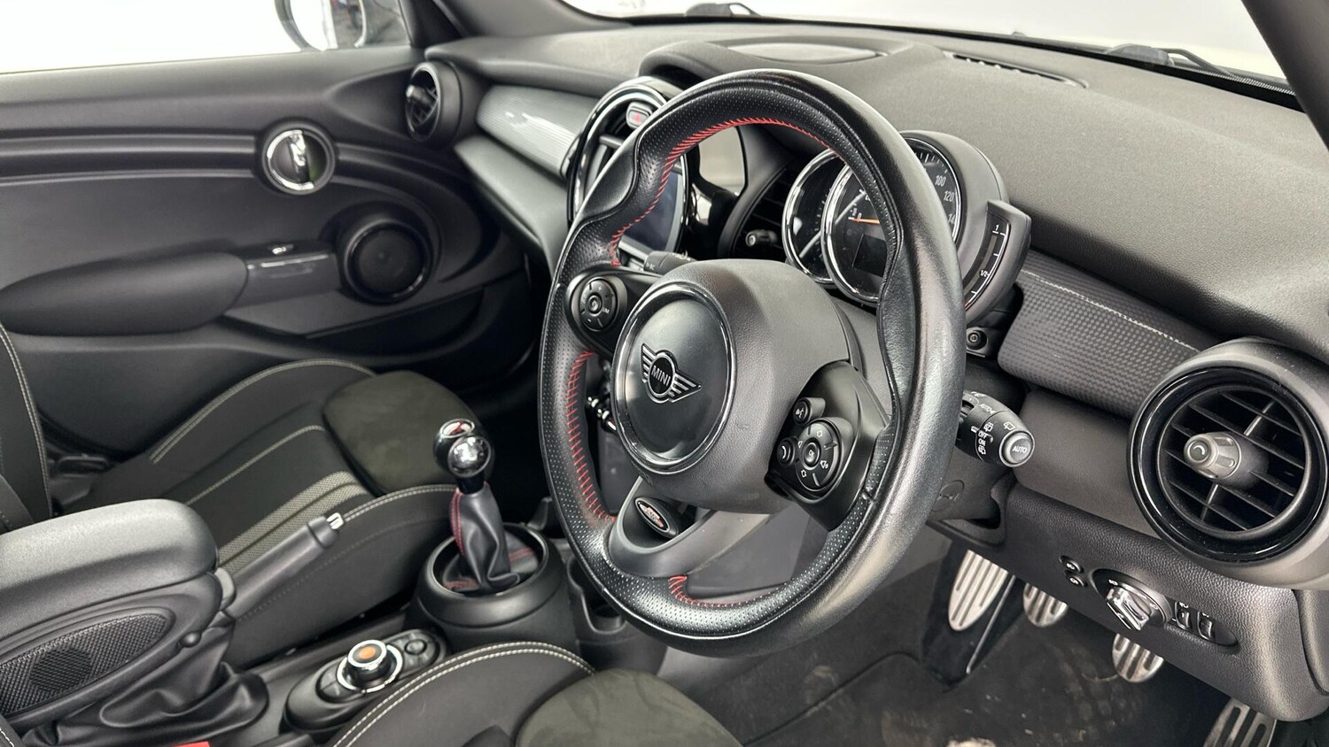 Used MINI Hatch 2019 for sale - 78019723: Photo 6