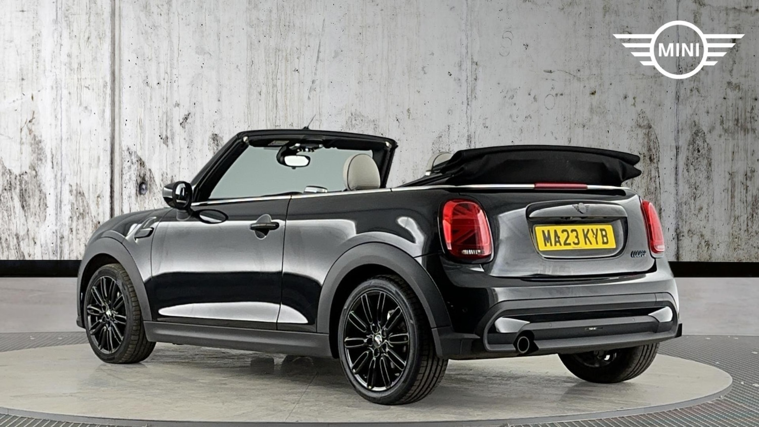 Used MINI Convertible 2023 for sale - 77425886: Photo 2